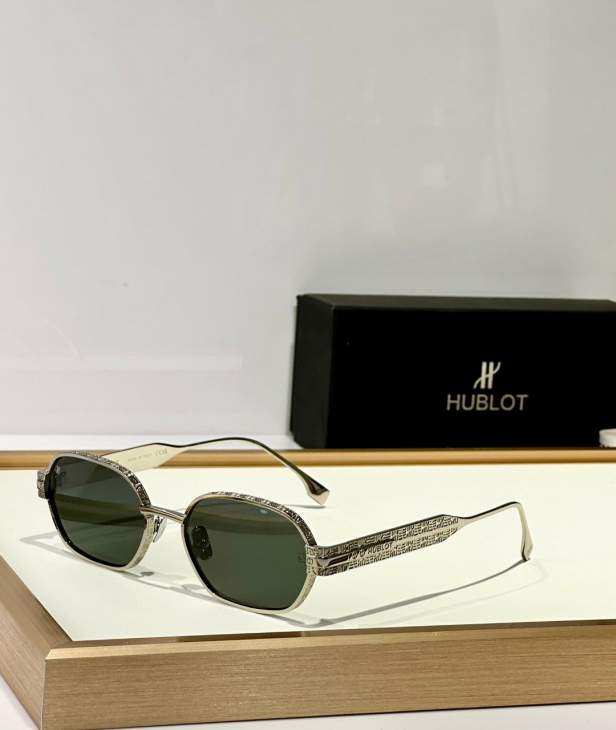 Picture of Hublot Sunglasses _SKUfw68373335fw